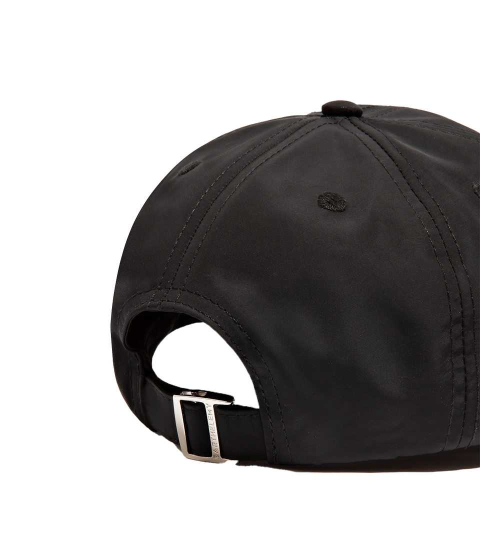 Solaire Tech Cap Black